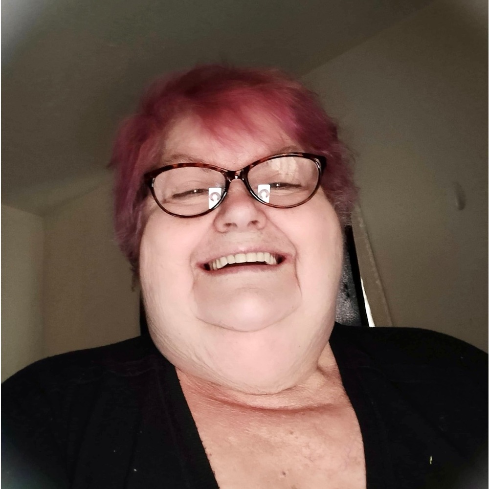 Meet your Posher, Debbie